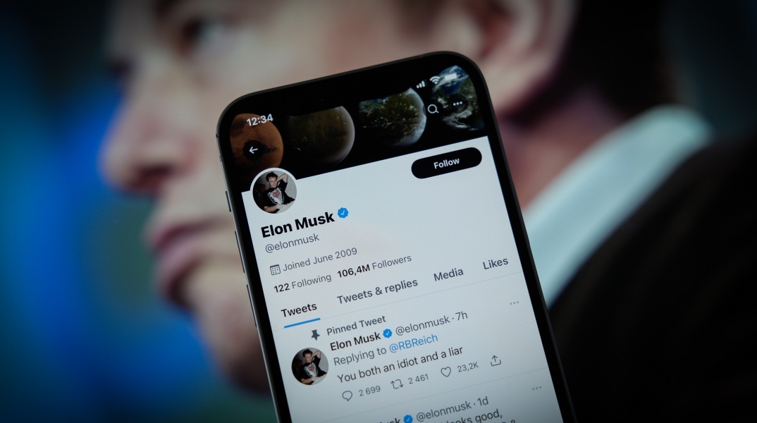 Στη δημοσιότητα δόθηκαν εκατοντάδες SMS και email του Έλον Μασκ - Τι προκύπτει από τις στιχομυθίες του CEO της Tesla και της SpaceX. 