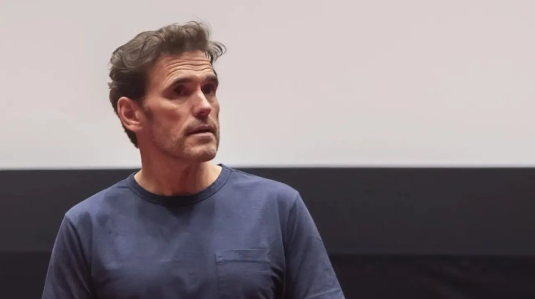 Ο σταρ του Χόλιγουντ Ματ Ντίλον βρίσκεται στην Ελλάδα στο πλαίσιο των γυρισμάτων για τη νέα του ταινία «Haunted Heart» - Η ανάρτηση του Ορέστη Ανδρεαδάκη.