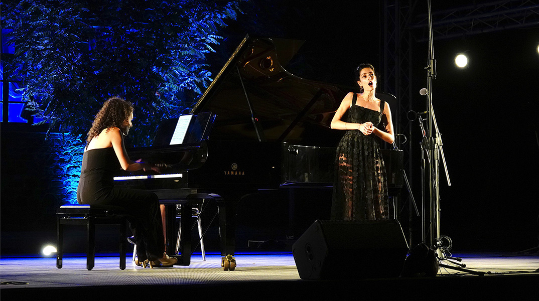 Η Δανάη Κοντόρα. 