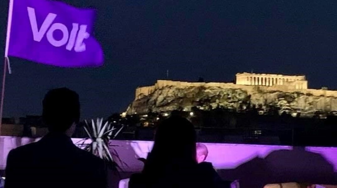 Ο εκπαιδευτικός Δημήτρης Σακατζής γράφει για τη δημιουργία του νέου κόμματος Βολτ στην Ελλάδα.