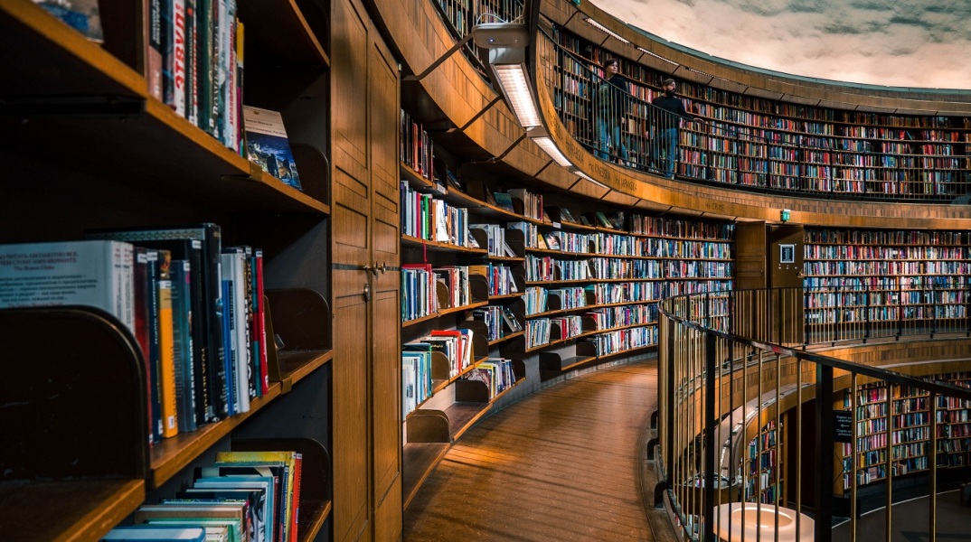 Έτοιμοι να αποσύρουν τους εκπροσώπους τους από τη Διεθνή Έκθεση Βιβλίου της Φρανκφούρτης οι έλληνες εκδότες - Καταλογίζουν έλλειψη υποστήριξης από το ΥΠΠΟ.