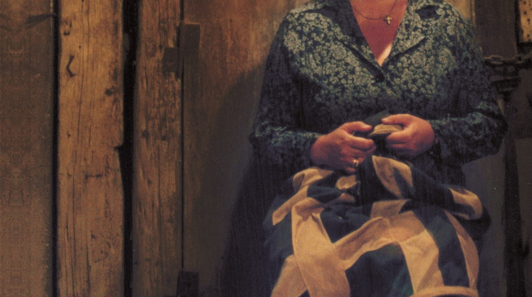 Η «Αγγέλα Παπάζογλου» με την Άννα Βαγενά επιστρέφει στο Θέατρο Μεταξουργείο