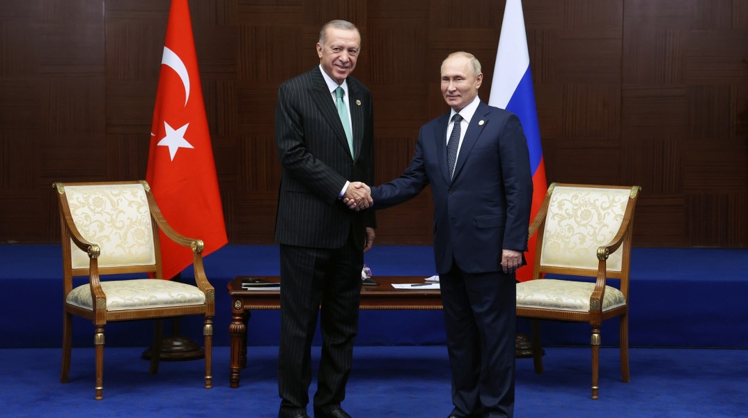O Ρετζέπ Ταγίπ Ερντογάν δηλώνει πως θεωρεί τη Θράκη ως τον καταλληλότερο τόπο εγκατάστασης του κόμβου φυσικού αερίου που σχεδιάζει να κατασκευάσει με τον Πούτιν.