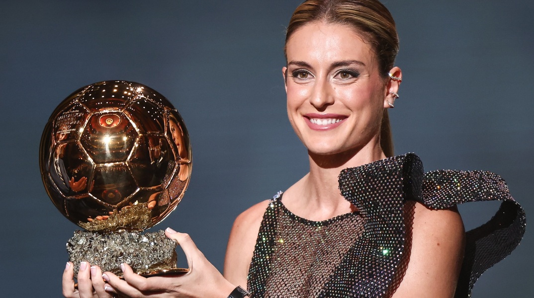 Αλέξια Πουτέγιας: Η 28χρονη Ισπανίδα αρχηγός της γυναικείας ομάδας ποδοσφαίρου της Μπαρτσελόνα κέρδισε για δεύτερη συνεχόμενη φορά τη Χρυσή Μπάλα.