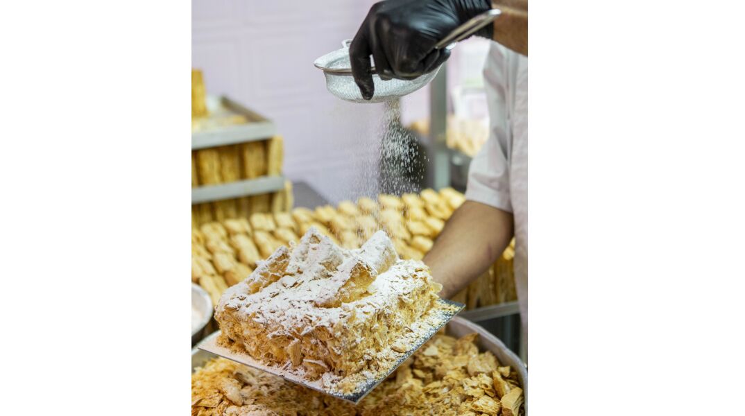 Μελιστάλακτο Ζαχαροπλαστείο