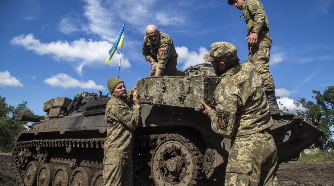 Οι Ουκρανοί ξεκίνησαν αντεπίθεση στη Χερσώνα, σύμφωνα με τις ρωσικές αρχές - Οι πολίτες καλούνται με μηνύματα να εγκαταλείψουν την κατεχόμενη πόλη.
