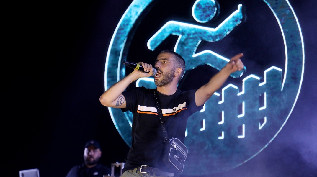 Συναυλία του ΛΕΞ στη Θεσσαλονίκη:  Περισσότεροι από 25.00 θεατές αναμένεται να παρακολουθήσουν το αποψινό live - Ναυλώθηκαν πούλμαν από όλη την Ελλάδα.