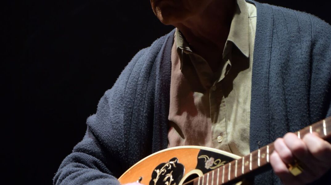 «Εγώ, ο Μάρκος Βαμβακάρης» στο θέατρο Στοά