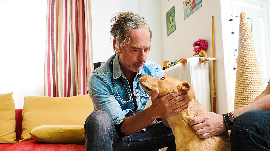 Ο κτηνίατρος Αντώνης Δεμαρτίνος