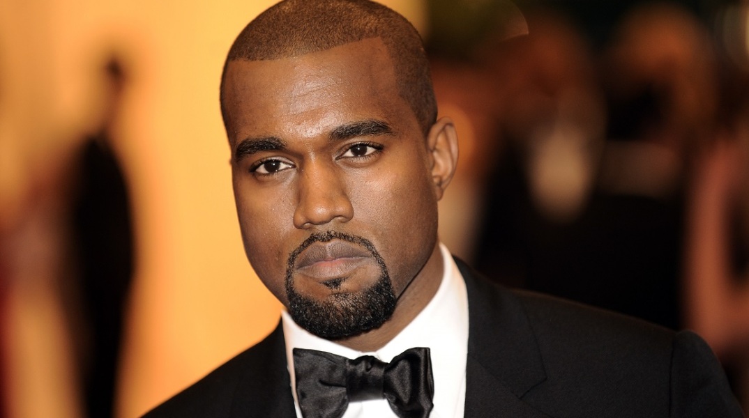 Ο Κάνιε Γουέστ φέρεται να μην είναι πλέον δισεκατομμυριούχος - Οι μεγάλες πολυεθνικές εταιρείες διέκοψαν τους δεσμούς τους μετά τη σειρά αντισημιτικών σχολίων. 