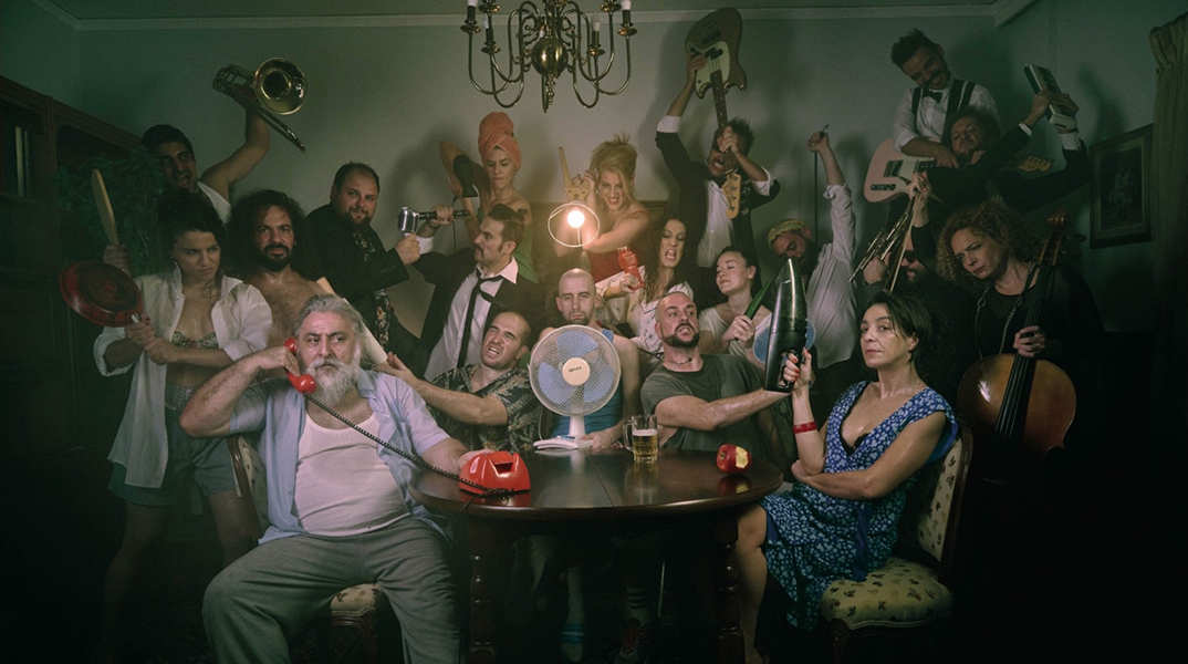 Σπιρτόκουτο: The Musical – Πόλεμος σε τέσσερις τοίχους