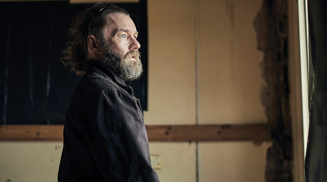 Κριτική ταινίας: Ο άγνωστος (The Stranger)