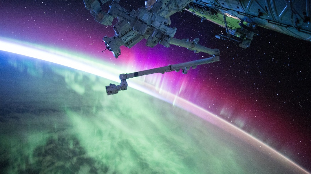 Λευκός Οίκος: Προειδοποιεί με αντίποινα σε ενδεχόμενη ρωσική επίθεση κατά αμερικανικών δορυφόρων – Ποια στοιχεία επικαλείται ο εκπρόσωπος της κυβέρνησης Μπάιντεν.