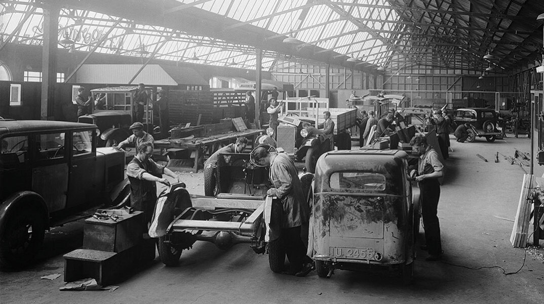 Εργοστάσιο αυτοκινήτων. 