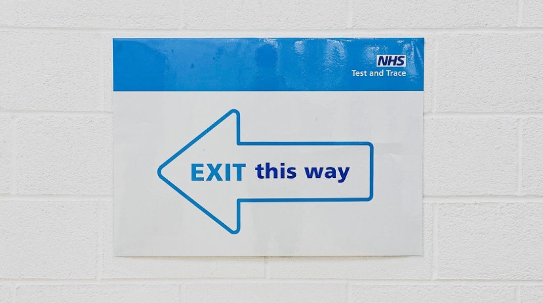 59χρονος Βρετανός που διαγνώστηκε για πρώτη φορά με κορωνοϊό στις 20 Δεκεμβρίου 2020, θεραπεύτηκε - Θεωρείται ο ασθενής με τη μεγαλύτερης διάρκειας λοίμωξη.