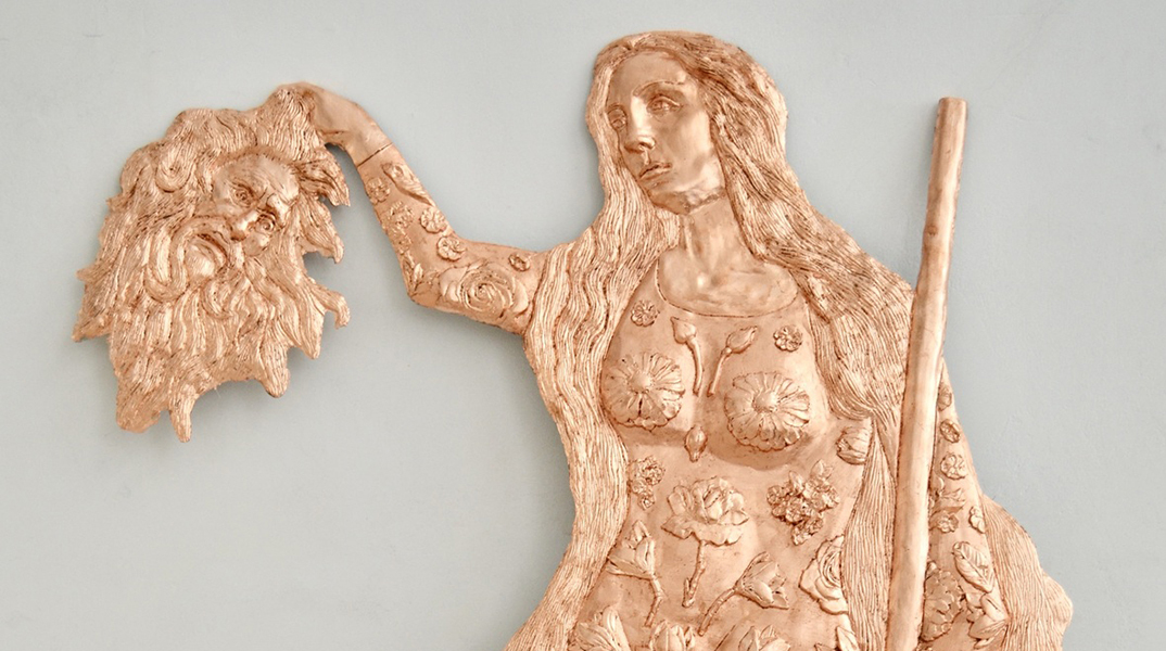 Dimitris Gketsis, Justice and revenge (woman huntress), detail view, polyester resin with fiberglass, copper leaf, 116.5 x 80 x 4cm.