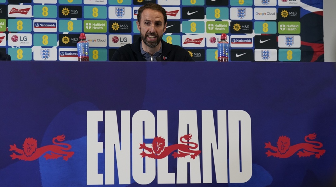 Ανακοινώθηκε η αποστολή της εθνικής Αγγλίας για το Παγκόσμιο Κύπελλο ποδοσφαίρου - Ποιοι ταξιδεύουν στο Κατάρ και ποιοι μένουν εκτός Μουντιάλ 2022.