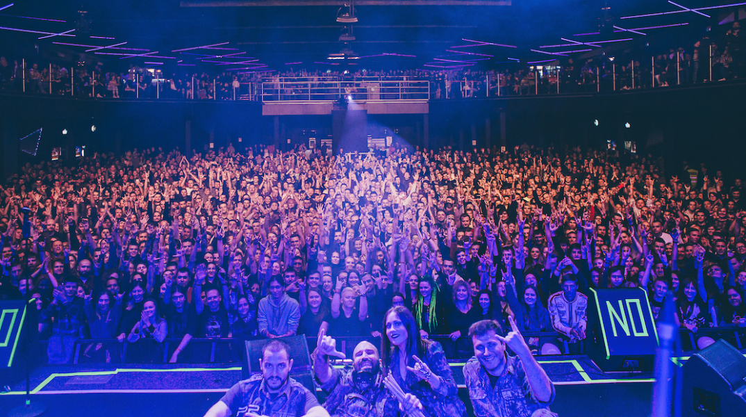 Το συγκρότημα Project Renegade διαλέγει τις τρεις καλύτερες live στιγμές του πριν τη συναυλία Next Gen Blood με τους Lazy Man's Load.