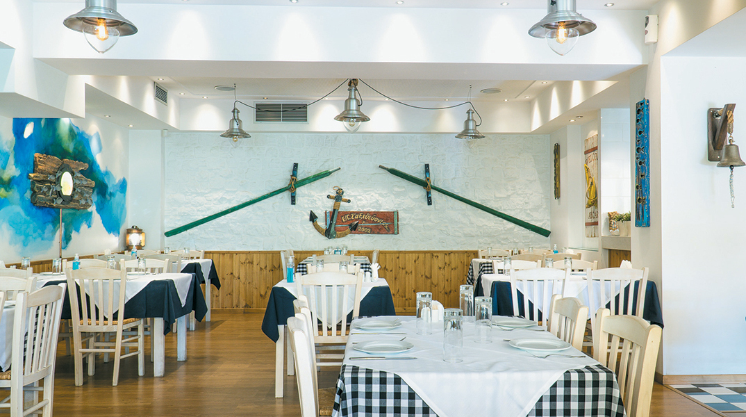 Ε/Γ Ταξιδεύοντας