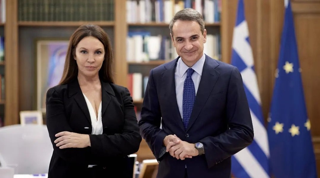 Με τον πρωθυπουργό Κυριάκο Μητσοτάκη συναντήθηκε στο Μέγαρο Μαξίμου η ηθοποιός Βάνα Μπάρμπα - Η ανάρτησή της στο Instagram. 