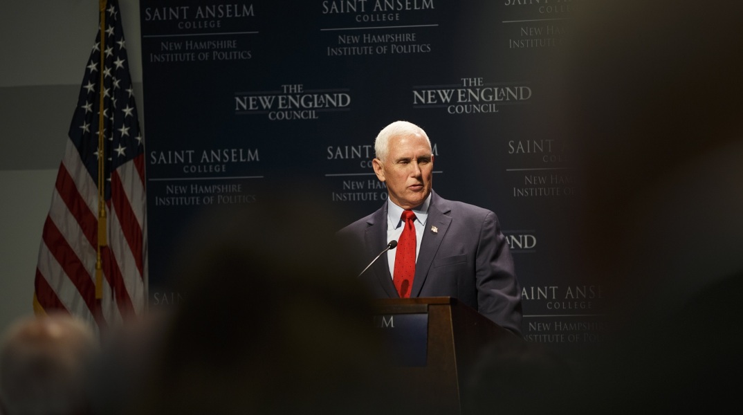 Οι ΗΠΑ θα έχουν «καλύτερες επιλογές στο μέλλον» από τον Ντόναλντ Τραμπ, υποστηρίζει ο πρώην αντιπρόεδρος Μάικ Πενς - Πιθανή και η δική του υποψηφιότητα. 