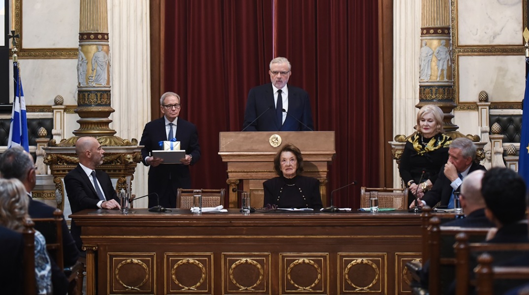 Τράπεζα Πειραιώς: Στον Χρήστο Μεγάλου το βραβείο Global Competitiveness Award - Στην Ακαδημία Αθηνών πραγματοποιήθηκε η τελετή. 