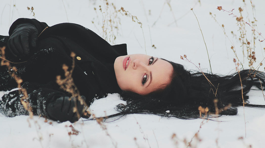 Μια γυναίκα. 