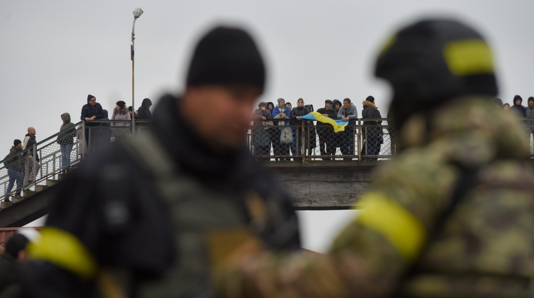Ουκρανία: Βρέθηκαν τέσσερις «τόποι βασανιστηρίων» στη Χερσώνα μετά την ανακατάληψη της πόλης - Το Κίεβο καταγγέλλει ρωσικά εγκλήματα πολέμου.