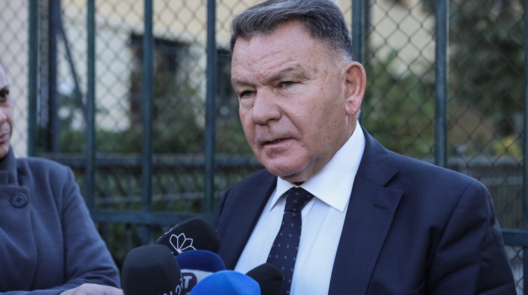 Ο συνήγορος της Ρούλας Πισπιρίγκου, Αλέξης Κούγιας