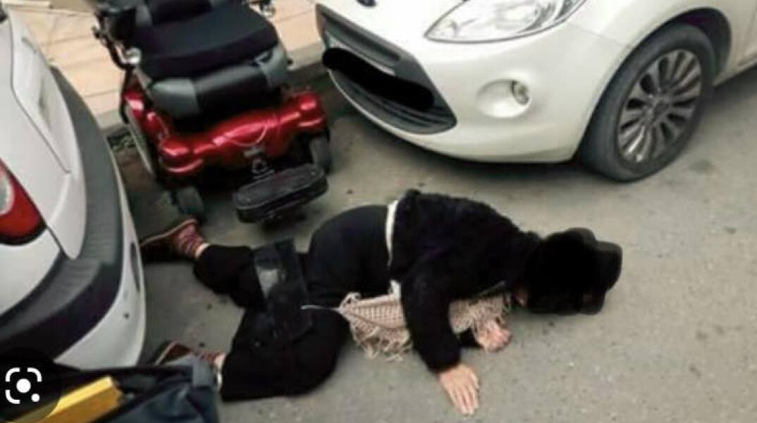 Ντροπιαστικό περιστατικό σε δρόμο των Χανίων: Νεαρός ΑμεΑ κινούμενος με αμαξίδιο έπεσε στον δρόμο και εξυβρίστηκε από περαστικό οδηγό. 