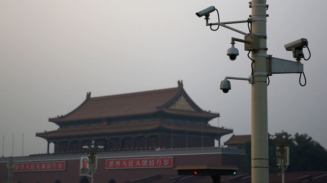 Κάμερες ασφαλείας στο Τιενανμέν στο Πεκίνο