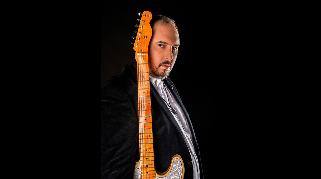 Ο Τάσος Σκούρας στο Κύτταρο Live