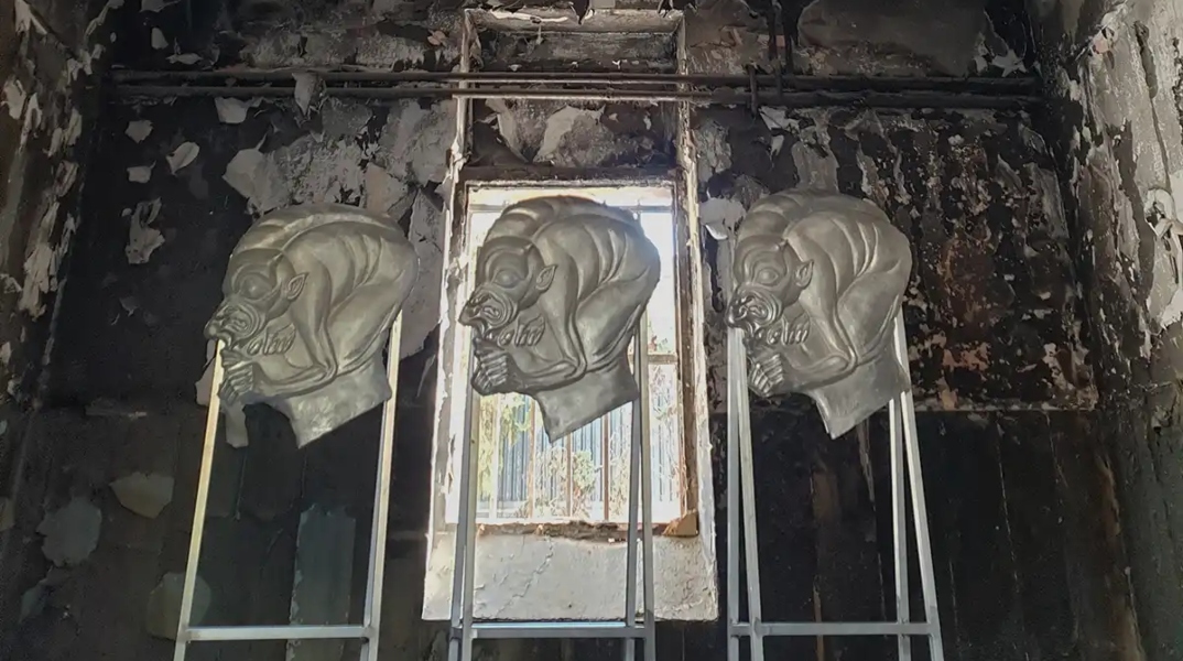 «Which side are you on?» / Άρτεμις Ποταμιάνου