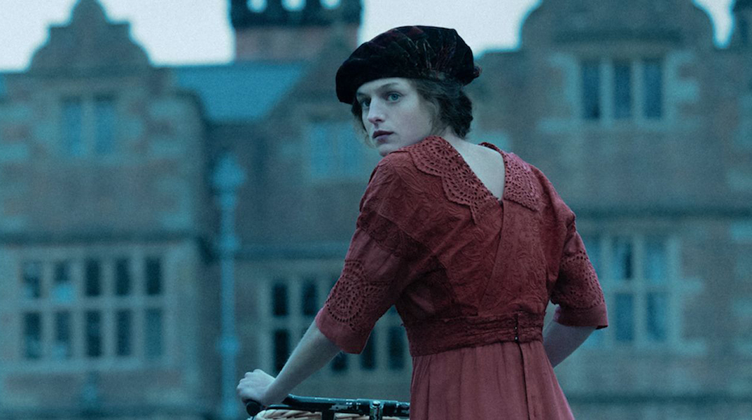 Η Emma-Louise Corrin στην ταινία «Ο εραστής της λαίδης Τσάτερλι» στο Netflix