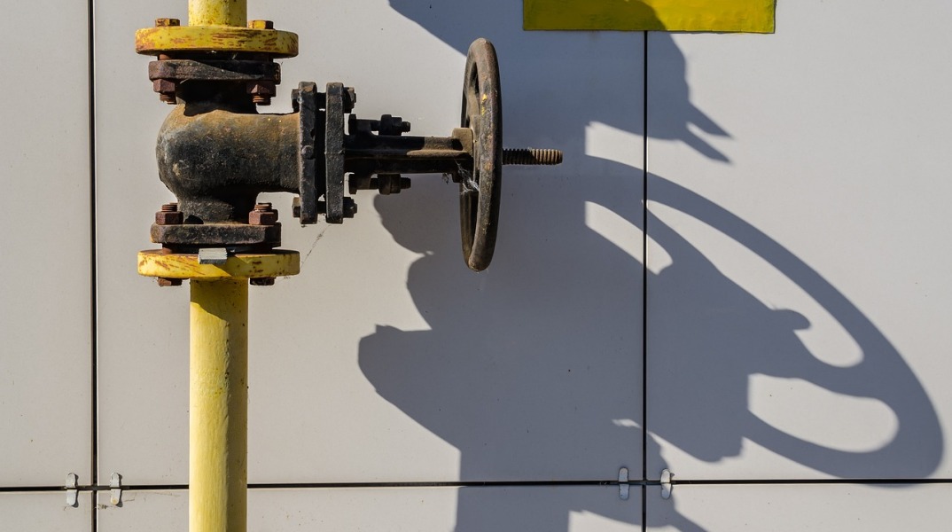 Σωλήνες και βάνα σε εγκαταστάσεις φυσικού αερίου