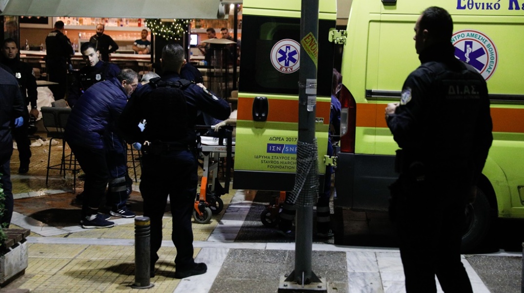 Πυροβολισμοί σε καφετέρια στη Νέα Σμύρνη