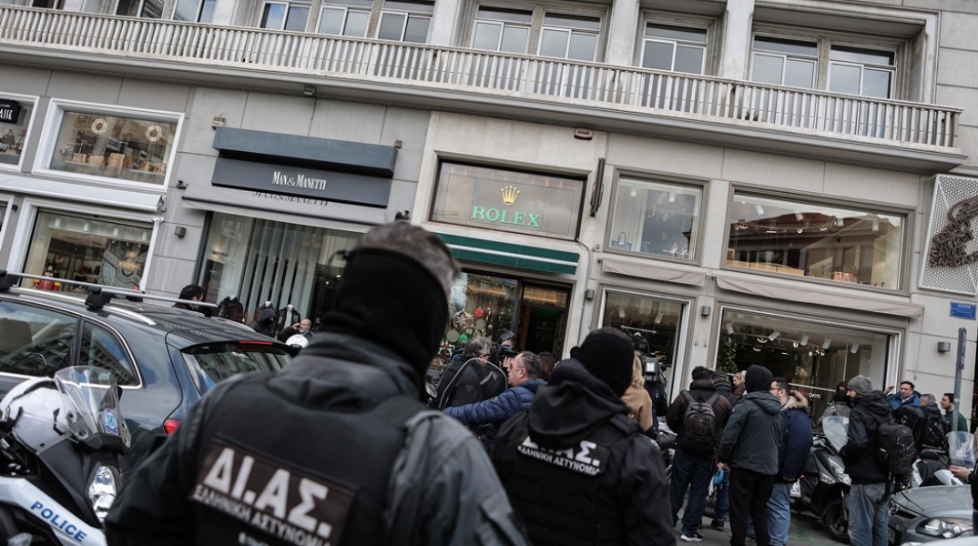 Ένοπλη ληστεία σε κατάστημα στο κέντρο της Αθήνας