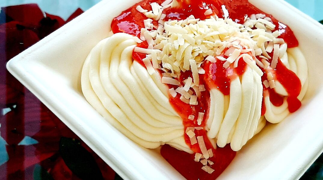 Το παγωτό-μακαρονάδα του Full Spoon