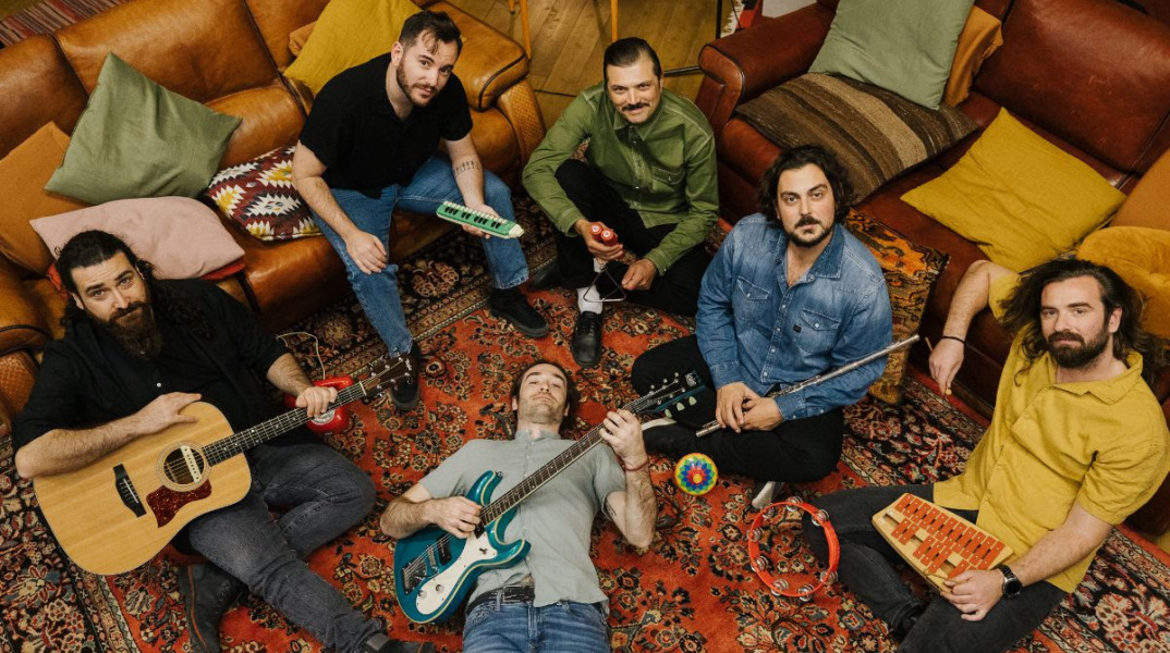 «Μουσικοί του κουτιού» live στον Σταυρό του Νότου Club