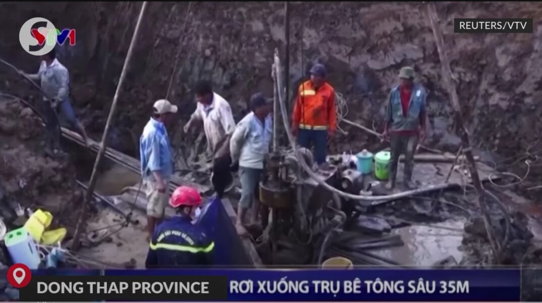 Οι αρχές κατά τη διάρκεια της επιχείρησης διάσωσης του 10χρονου στο Βιετνάμ