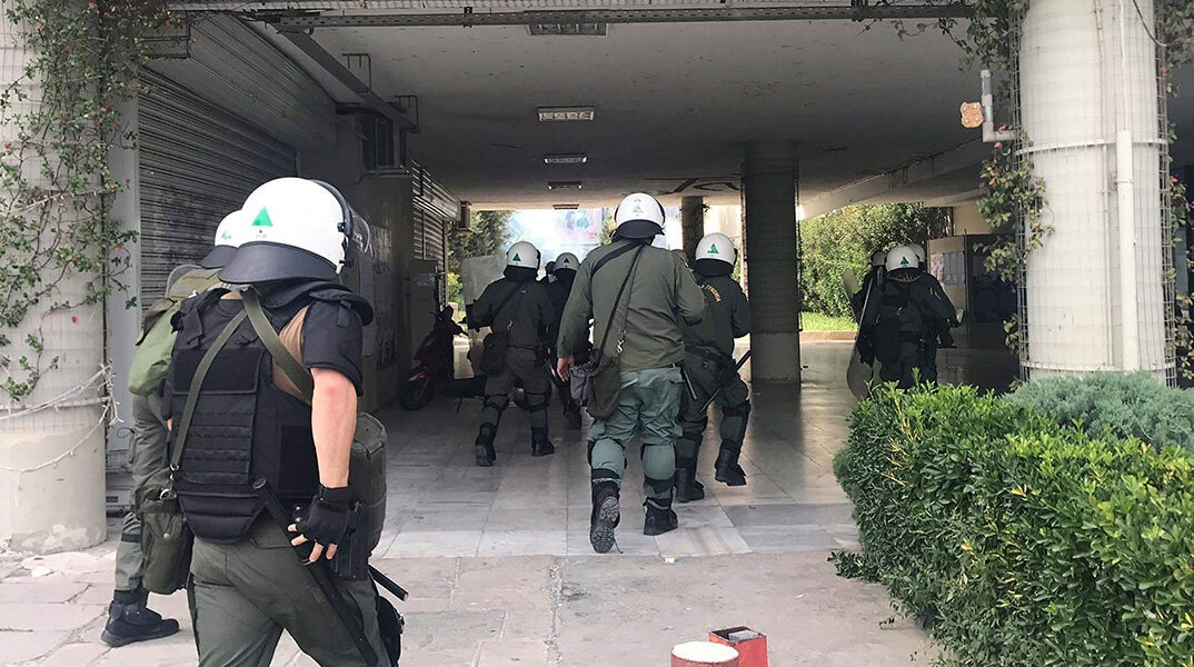 Αναβολή δίκης για την Terra Incognita - Ελεύθεροι οι 21 συλληφθέντες