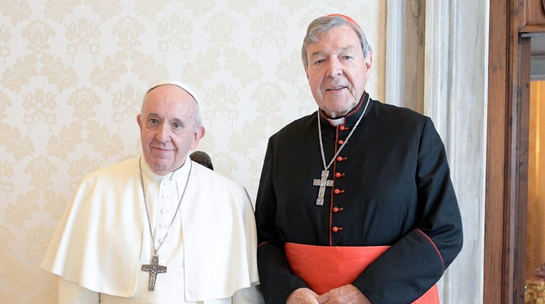 Πέθανε ο αμφιλεγόμενος καρδινάλιος Τζορτζ Πελ