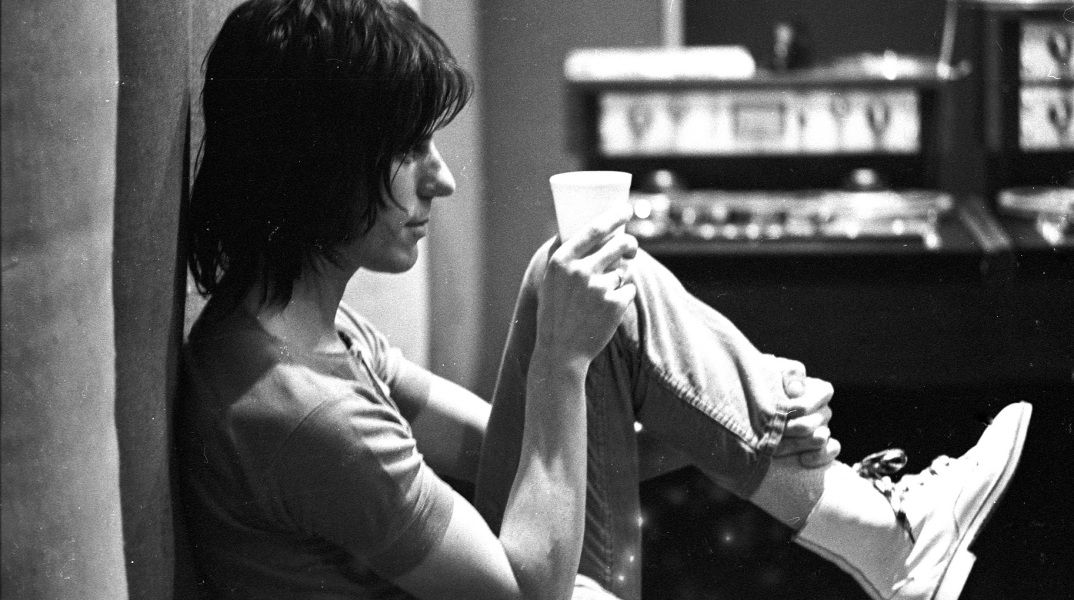 Jeff Beck 1944 - 2023: Η πορεία του πρωτοποριακού κιθαρίστα της rock από τους Yardbirds μέχρι τα προσωπικά του albums, η σχέση του με τον Eric Clapton, και οι επιλογές που καθόρισαν τη ζωή του.