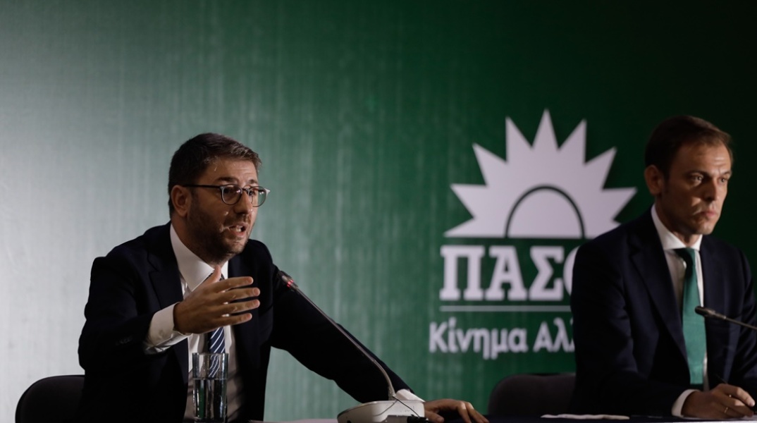 Ο Νίκος Ανδρουλάκης σε συνέντευξη Τύπου του ΠΑΣΟΚ-ΚΙΝΑΛ