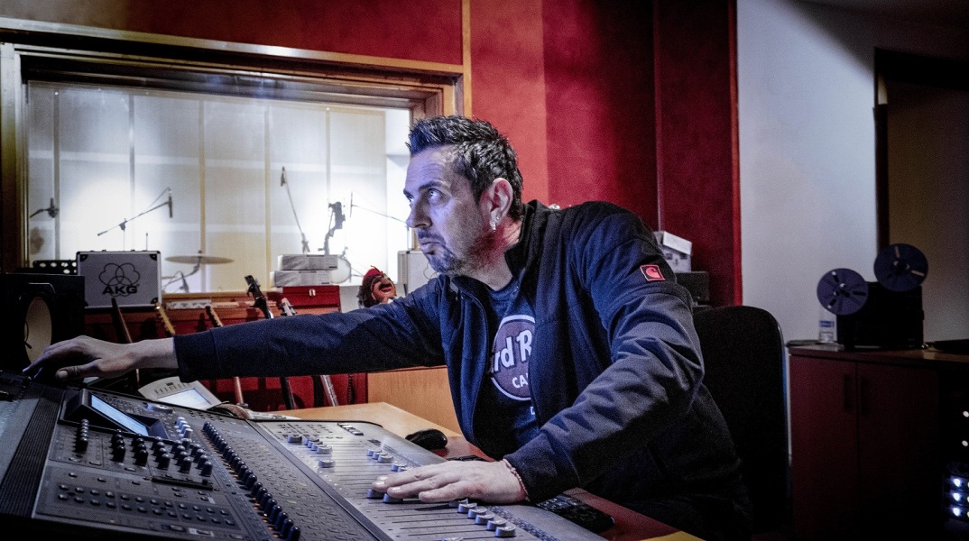 Επίσκεψη στα Lab 33 Studios: Ο μουσικός παραγωγός Christian Rahm μιλά για τη διαδικασία ηχογράφησης, την παραγωγή και την ολοκλήρωση ενός άλμπουμ