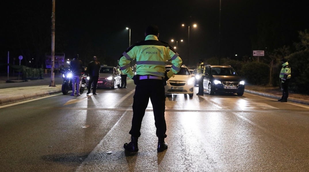 Τροχαία: 21.931 παραβάσεις μεταξύ 8 και 14/1 - Πάνω από 1.000 οδηγούσαν χωρίς δίπλωμα - Οι ποινές και τα στατιστικά ανά περιφέρεια.