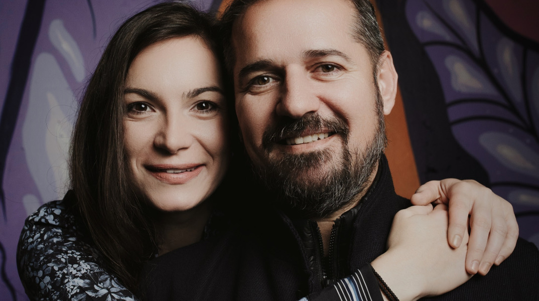 Η Κωνσταντίνα Πάλλα και ο Γιώργος Στρατάκης στον Σταυρό του Νότου Plus