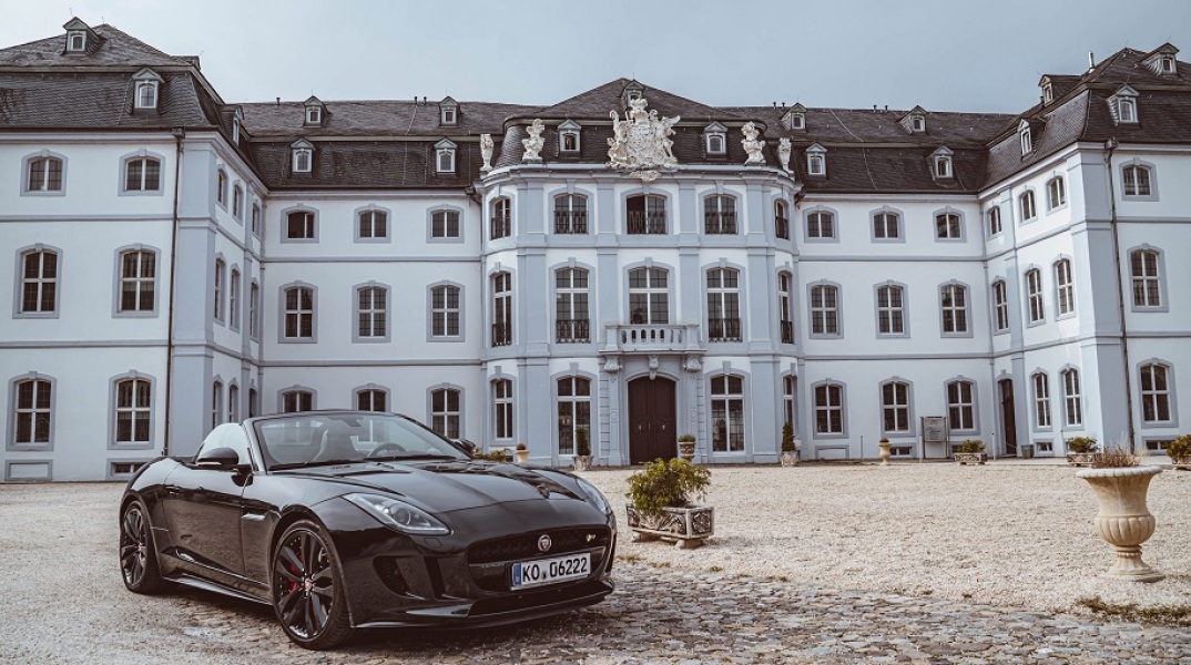 Νταβός - Παγκόσμιο Οικονομικό Φόρουμ: 205 εκατομμυριούχοι και δισεκατομμυριούχοι καλούν τις κυβερνήσεις να εισαγάγουν φόρους περιουσίας.