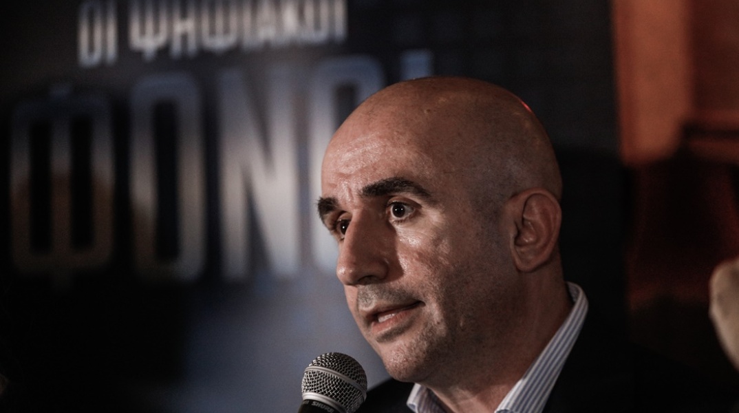 Γρηγόρης Λέων 