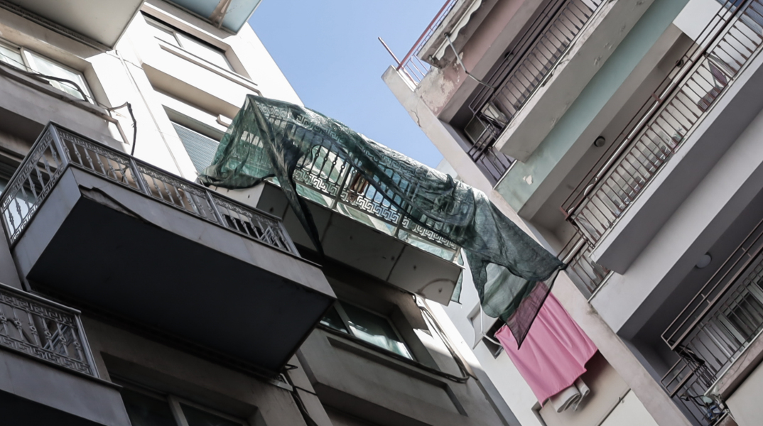 balkoni_pisa_syggrou